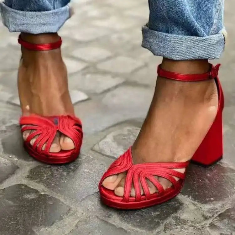 CARLA - Sandalias de tacón con hebilla rojo
