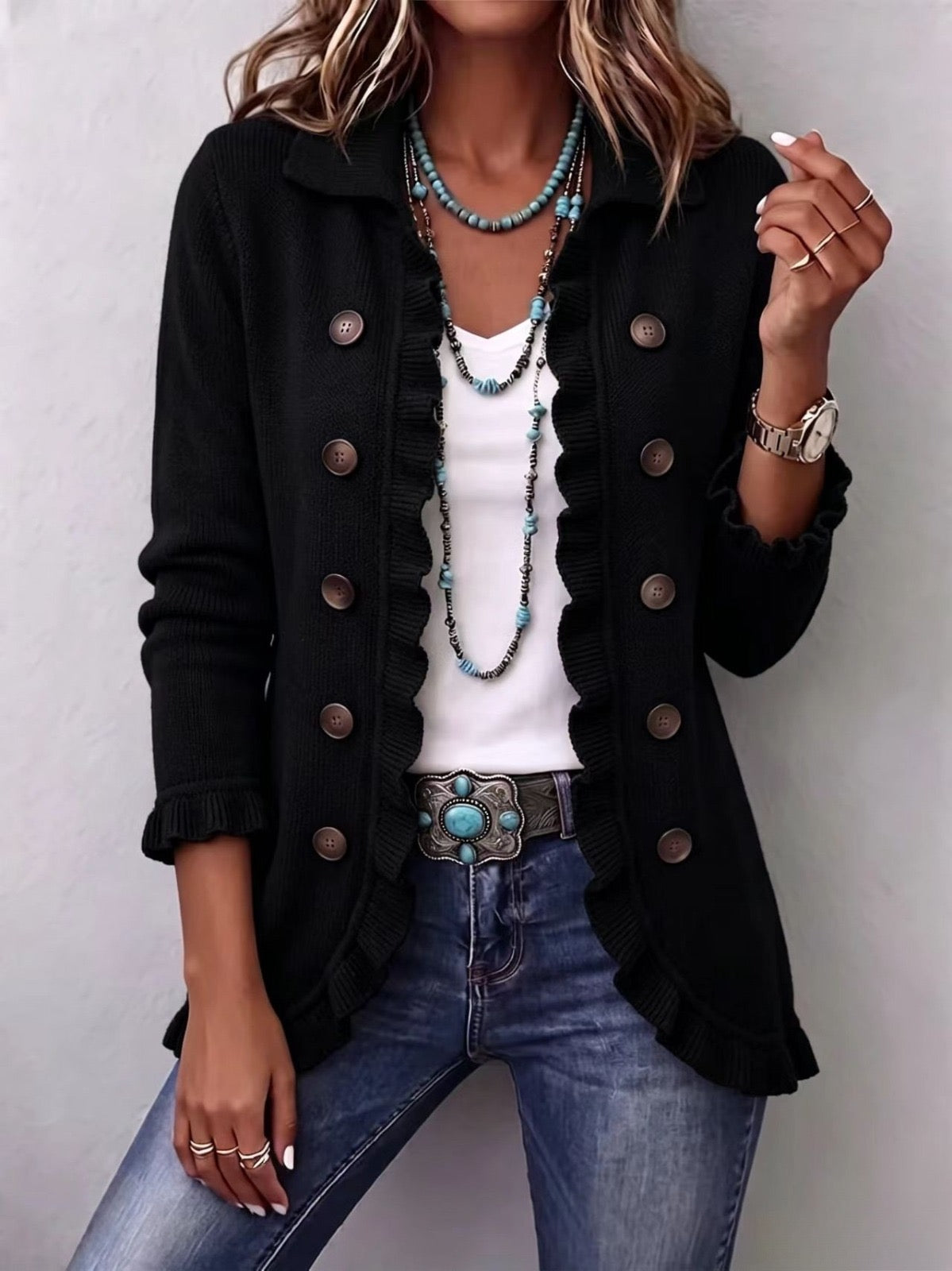 ELVIRA | Chaqueta de Punto Negra con Volantes