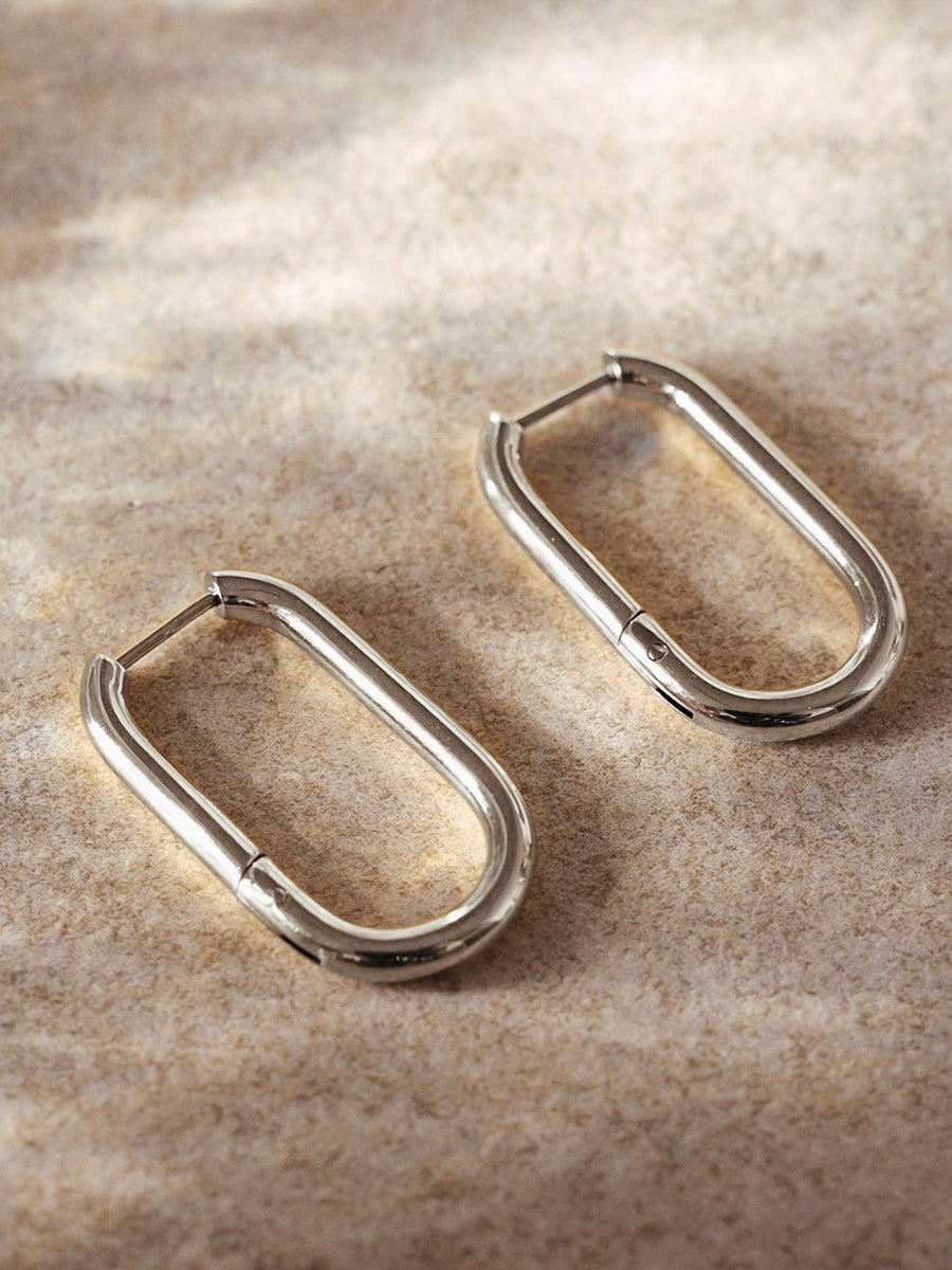 Grandes Aros en Forma de “U”
