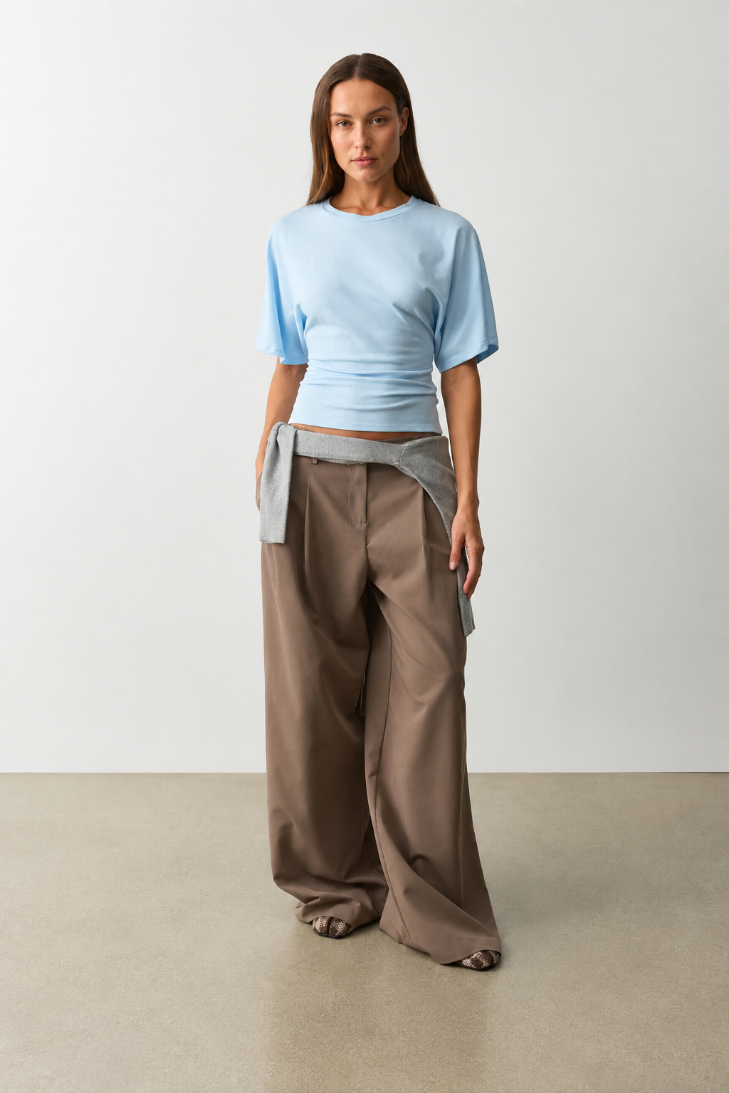 KIMMY | Camiseta corta elegante con corte ajustado