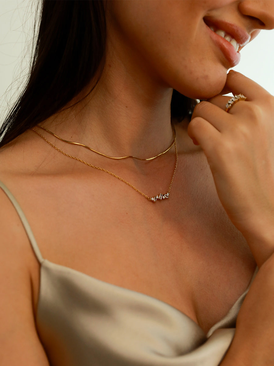 Cadena Suave, Elegante y Moderna