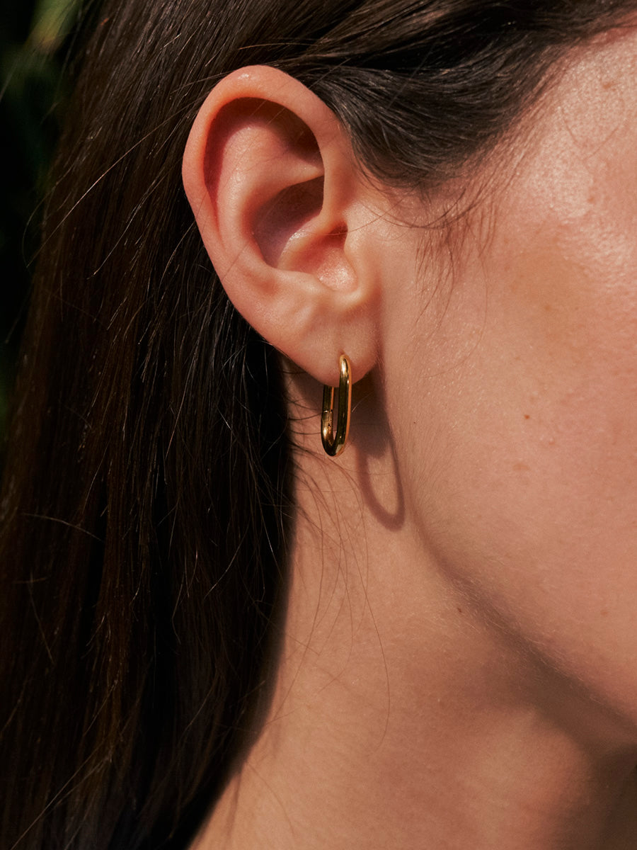 Pendientes Atractivo "U"