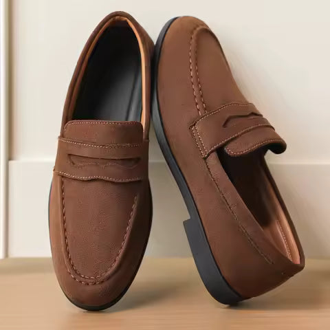 ANDRES - Mocasín de cuero marrón con borla para hombre